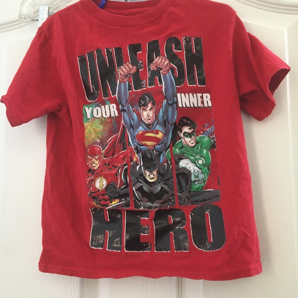 FINAL MARKDOWN Boys justice league tee small 4/5
